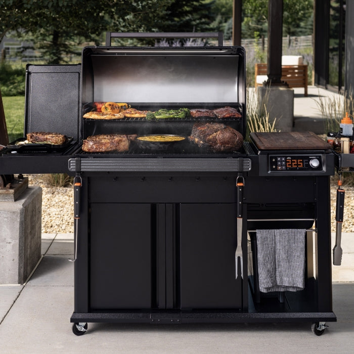 **NEW** Traeger Woodridge Elite Pellet Grill